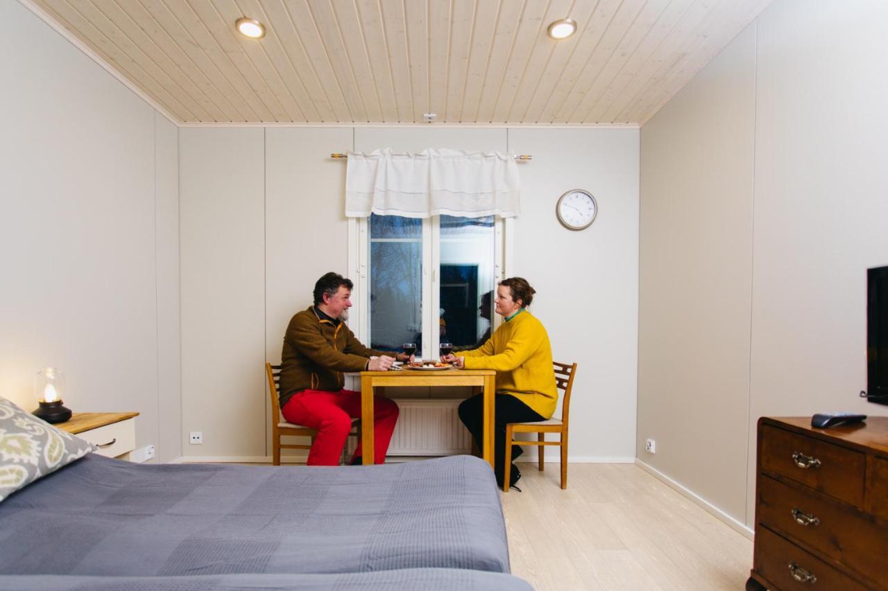 Labbnaes Semesterhem, Radhuset Kemionsaari Bagian luar foto
